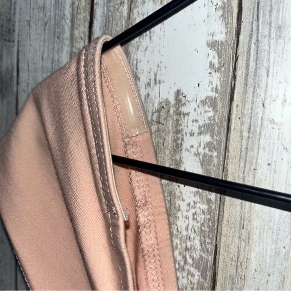 Urban Outfitters Spanx Style Pink Bodysuit Women’s Large - Picture 5 of 7